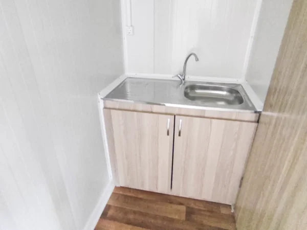 Schwarzer 2-Kammer-Hauscontainer